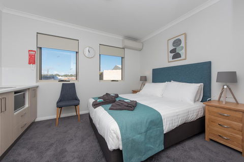 Jurien Bay Motel Apartments - Tourism Cairns 23