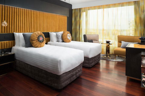 QT Perth - Tourism Cairns 31