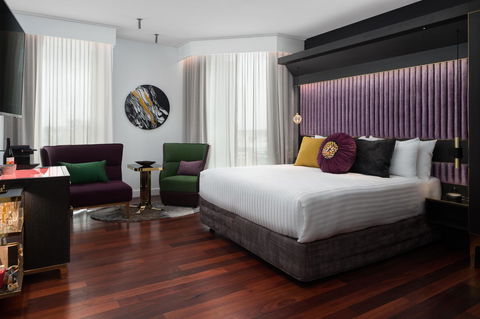 QT Perth - Tourism Cairns 25