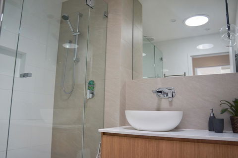 Cottesloe Beachfront Ocean View Apartment - Tourism Cairns 15