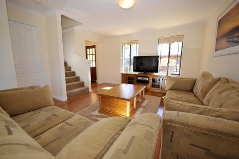 Palm Beach Manor - Tourism Cairns 4