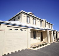 Palm Beach Manor - Tourism Cairns