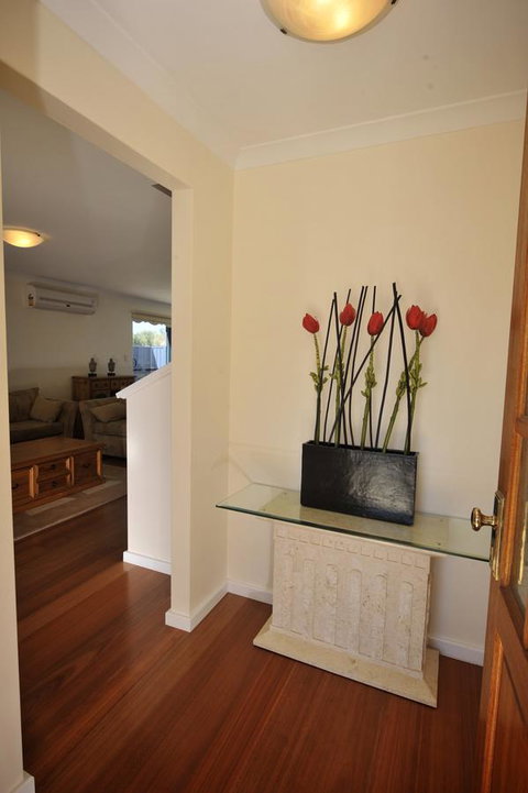 Palm Beach Manor - Tourism Cairns 1