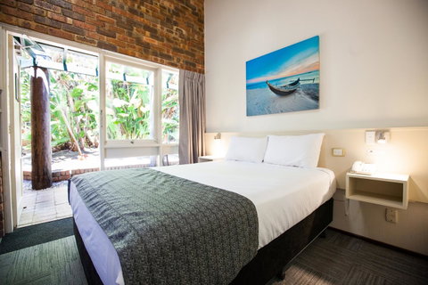Leisure Inn Hotel Rockingham - Tourism Cairns 1