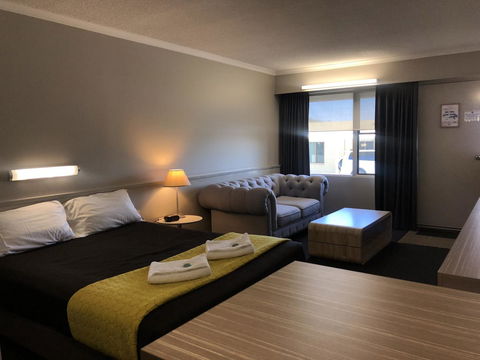 Dog Rock Motel - Tourism Cairns 20