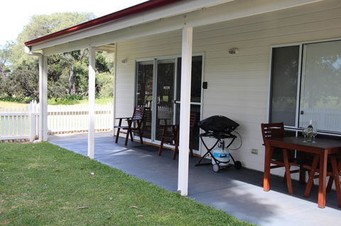 Sapphire Chalets, Augusta - Tourism Cairns 4