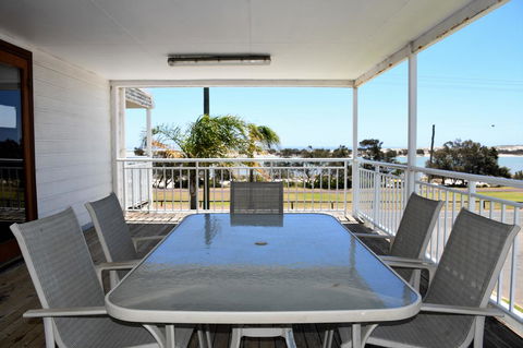 Kalbarri Seafront Villas - Tourism Cairns 4