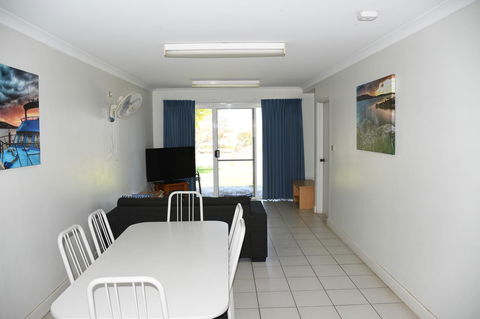 Kalbarri Seafront Villas - Tourism Cairns 3