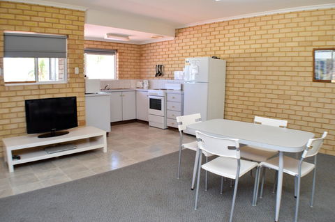 Kalbarri Seafront Villas - Tourism Cairns 37