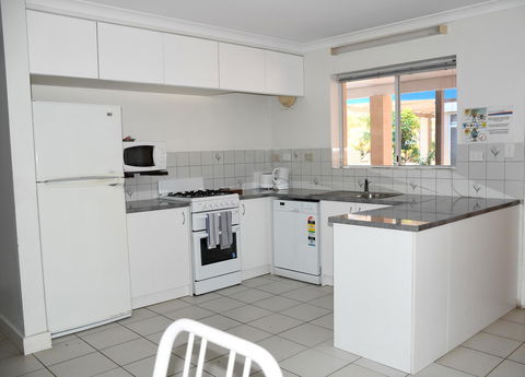 Kalbarri Seafront Villas - Tourism Cairns 6