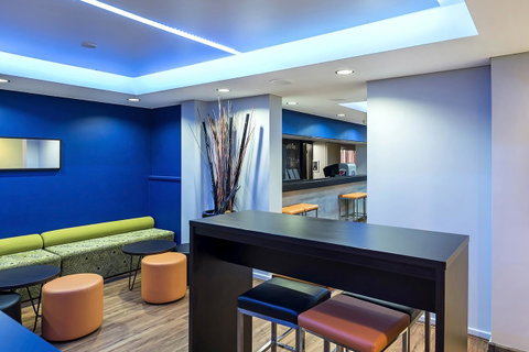 Quality Hotel Ambassador Perth - Tourism Cairns 17