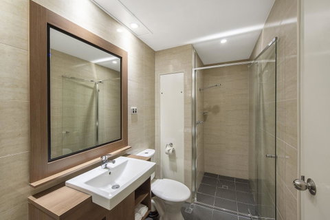 Quality Hotel Ambassador Perth - Tourism Cairns 12