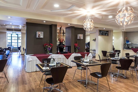 Quality Hotel Ambassador Perth - Tourism Cairns 14