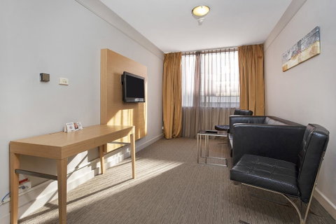 Quality Hotel Ambassador Perth - Tourism Cairns 27