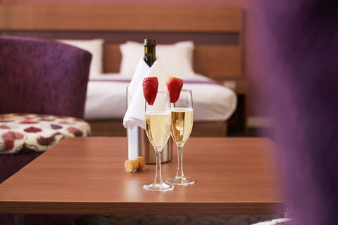 Quality Hotel Ambassador Perth - Tourism Cairns 8