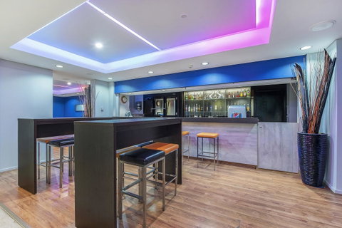 Quality Hotel Ambassador Perth - Tourism Cairns 16