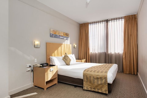 Quality Hotel Ambassador Perth - Tourism Cairns 26