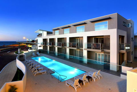 Bunbury Seaview Apartments - Tourism Cairns 0