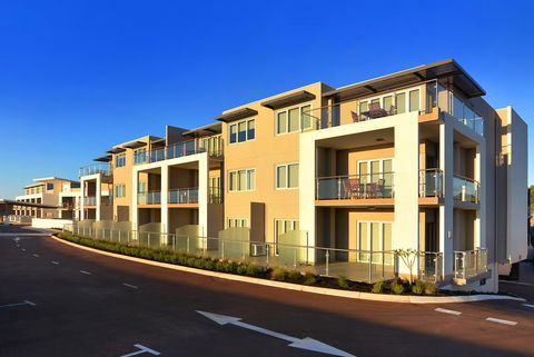 Bunbury Seaview Apartments - Tourism Cairns 24