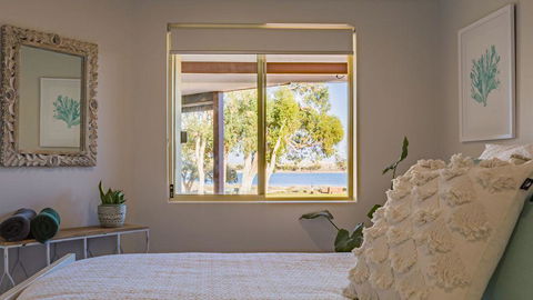 Starboard Views Kalbarri - River Front Apartment - Tourism Cairns 5