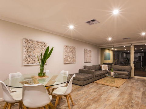 Starboard Views Kalbarri - River Front Apartment - Tourism Cairns 3