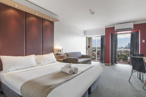 Metro Hotel Perth - Tourism Cairns 0