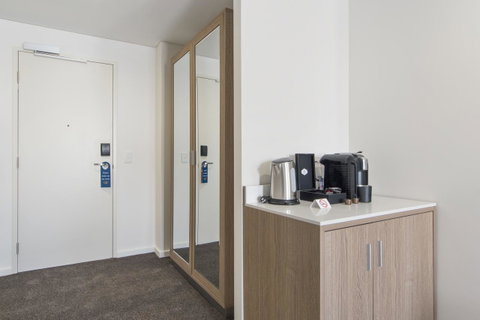 Metro Hotel Perth - Tourism Cairns 1