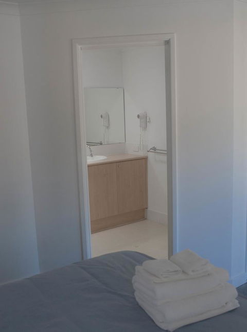 FortyTwo - Oceanside Retreat Busselton - Tourism Cairns 43