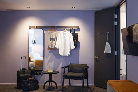 Alex Hotel - Tourism Cairns 11