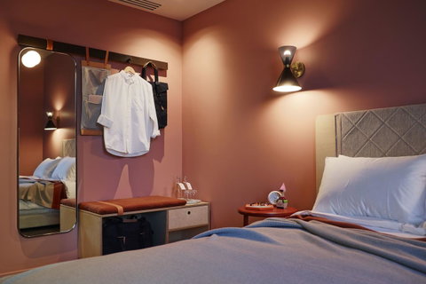 Alex Hotel - Tourism Cairns 27