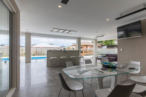 Epsom On Swan Bed & Breakfast - Tourism Cairns 4