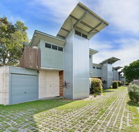 Sun Worship Eco Villas - Tourism Cairns