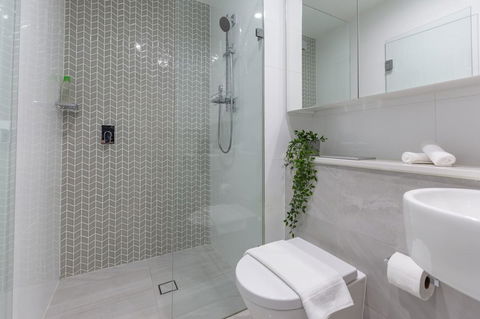 Inner City Stylish Apt Walk To Green Square - Tourism Cairns 12