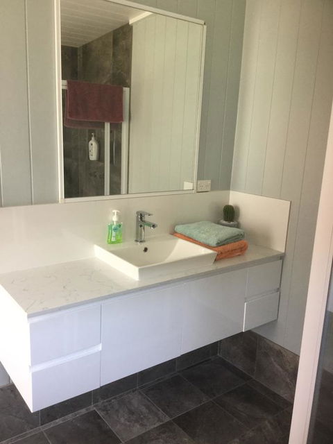 Jetz Bungalow - Tourism Cairns 1