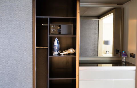 Hyatt Regency Sydney - Tourism Cairns 8
