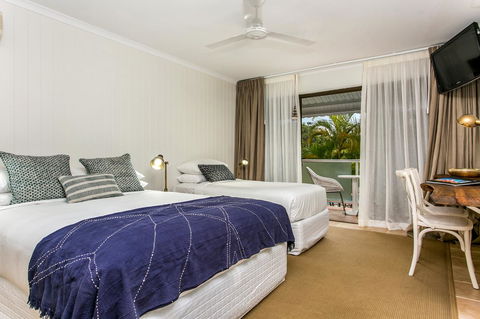 The Lord Byron - Tourism Cairns 8