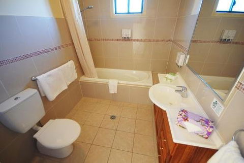 Potters Apartments - Tourism Cairns 13