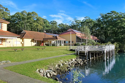 Huskisson Holiday Motel Cabins - Tourism Cairns 11