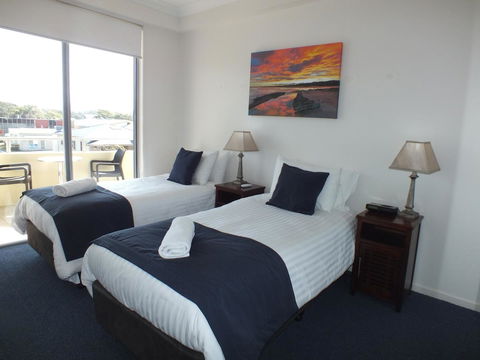 Pacific Marina Apartments - Tourism Cairns 42