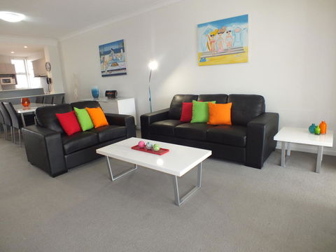 Pacific Marina Apartments - Tourism Cairns 4