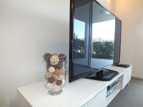 Pacific Marina Apartments - Tourism Cairns 38