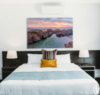 Coniston Hotel Wollongong - Tourism Cairns