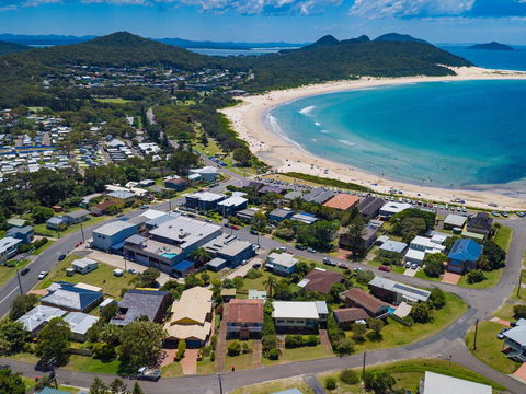 Blue View @ Fingal Bay - Tourism Cairns 17
