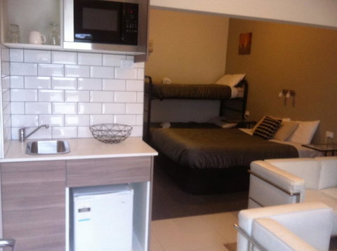 Altair Motel - Tourism Cairns 11