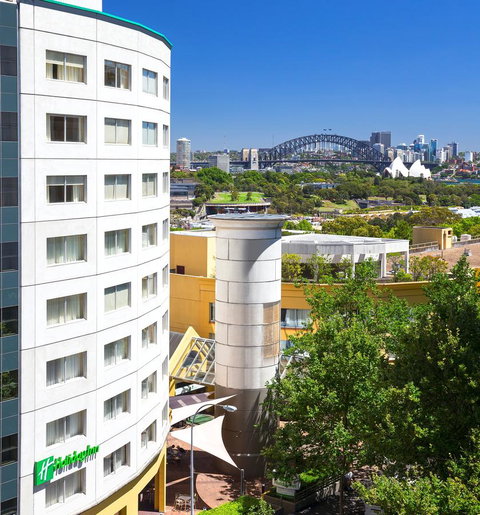 Holiday Inn Sydney Potts Point - Tourism Cairns 0