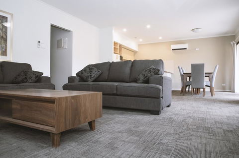 Quest Wagga Wagga - Tourism Cairns 10