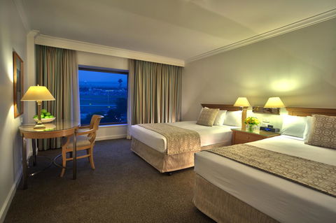 Stamford Plaza Sydney Airport Hotel & Conference Centre - Tourism Cairns 7