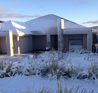 Jindabyne Executive - Tourism Cairns