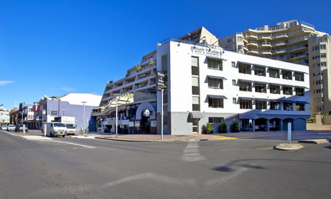 Manly Paradise Motel & Apartments - Tourism Cairns 0