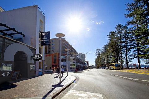 Manly Paradise Motel & Apartments - Tourism Cairns 5